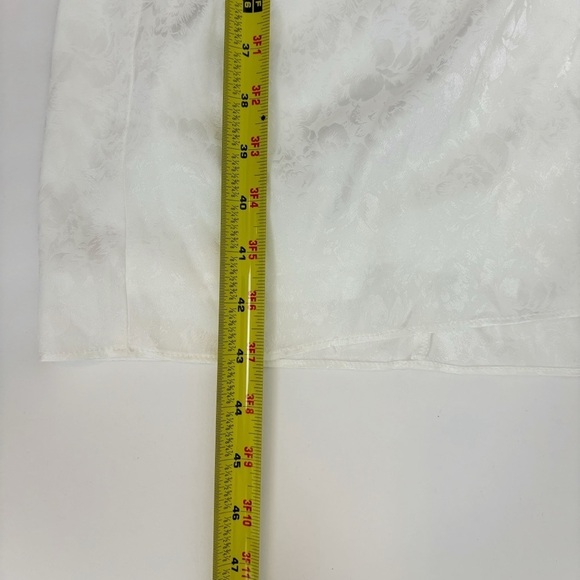 BCBGeneration Ruched Midi Dress in Cloud Size M - Picture 12 of 12